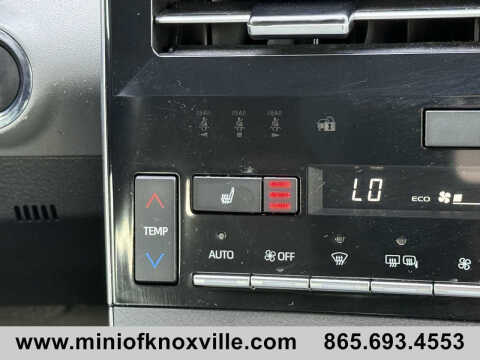 2022 Toyota Avalon XLE