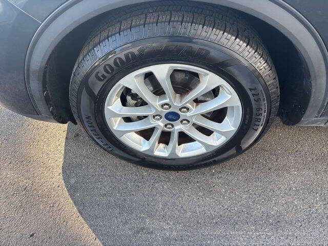 2022 Ford Escape SE