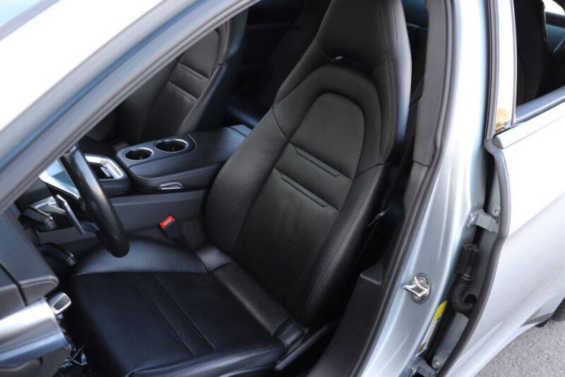 2019 Porsche Panamera 4