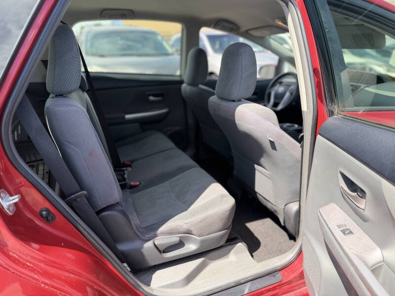 2014 Toyota Prius v Three