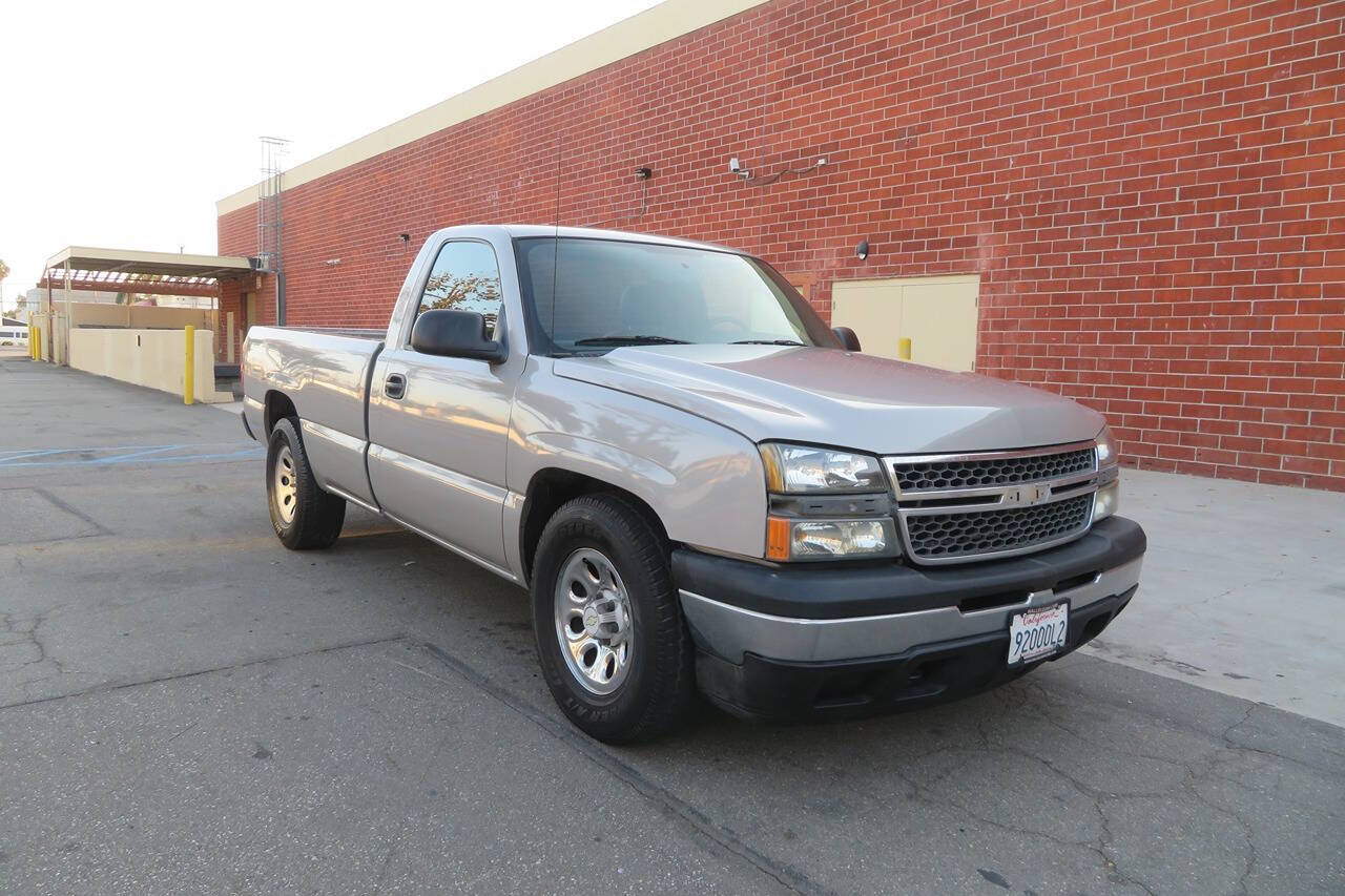 2006 Chevrolet Silverado 1500 for sale at The Car Vendor LLC in Bellflower, CA