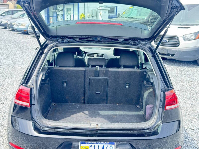2019 Volkswagen e-Golf SE