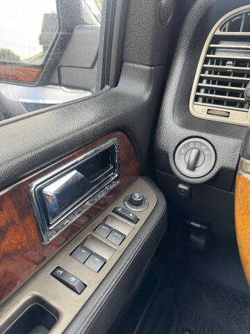 2014 Lincoln Navigator