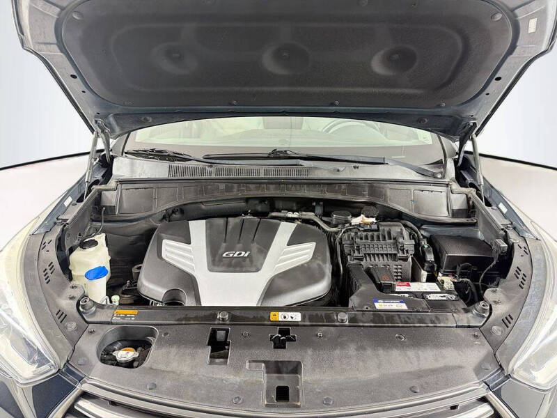 2017 Hyundai Santa Fe SE