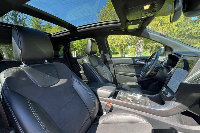2021 Ford Edge ST