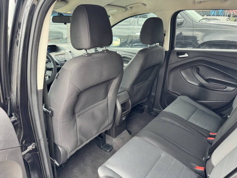 2015 Ford Escape SE