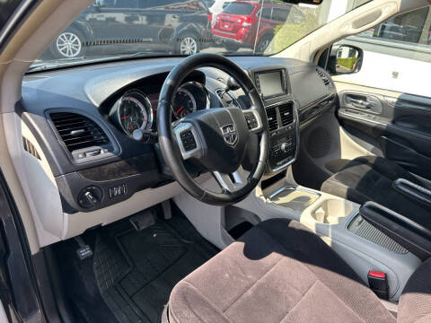 2012 Dodge Grand Caravan Crew