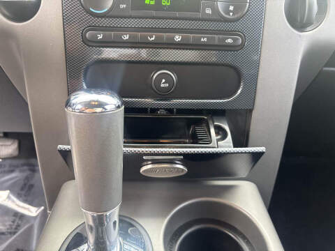 2005 Ford F-150 Lariat