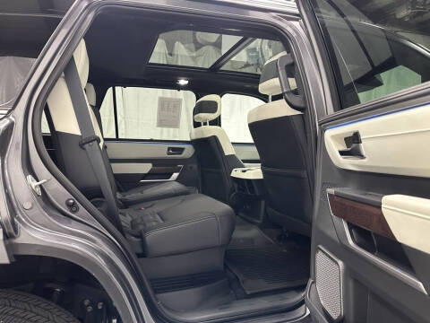 2024 Toyota Sequoia Capstone