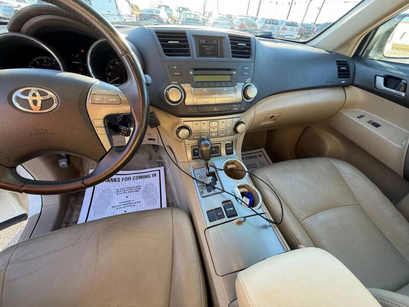 2010 Toyota Highlander SE