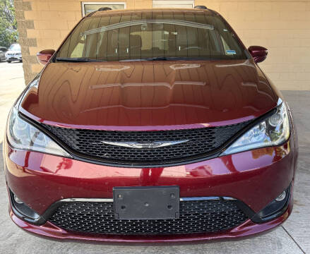 2018 Chrysler Pacifica Touring L Plus