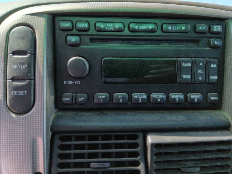 2005 Ford Explorer XLT