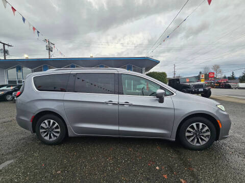 2021 Chrysler Pacifica Touring L