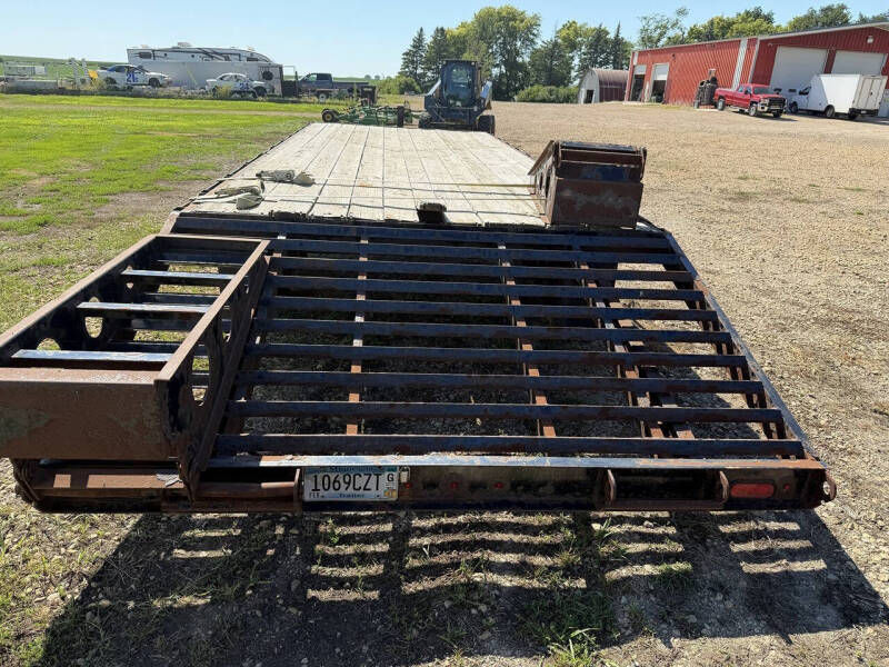 2014 Kieffer Built Bed Over Flat Bed 12000#