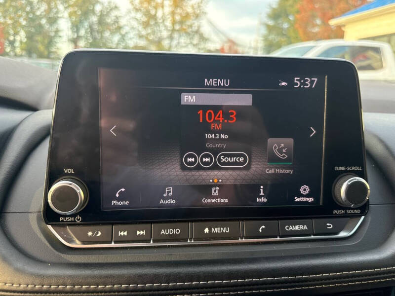 2022 Nissan Rogue SV