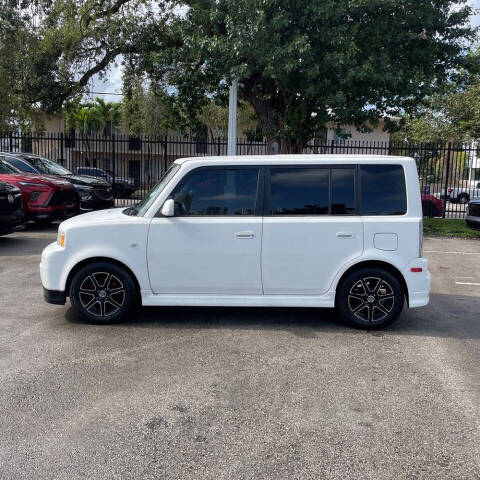 2006 Scion xB Base photo 3