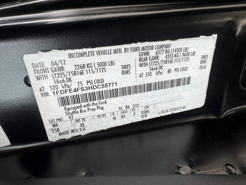 2017 Ford E-Series E-450 SD