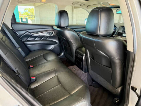 2011 Infiniti M37