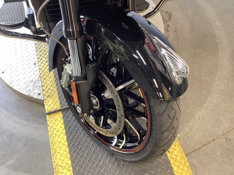 2021 Indian Challenger Limited Thund