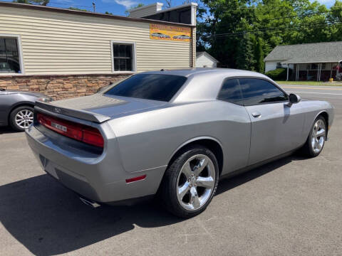 2013 Dodge Challenger SXT