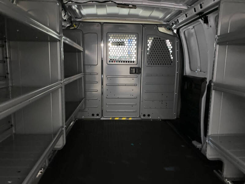 2025 Chevrolet Express 2500