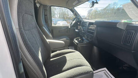 2023 Chevrolet Express 2500