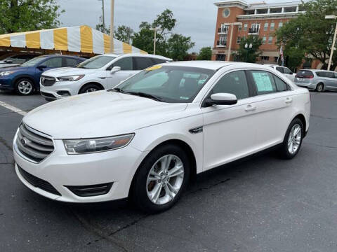 2015 Ford Taurus SEL