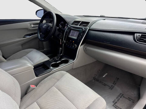 2017 Toyota Camry LE