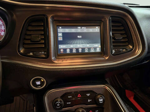 2018 Dodge Challenger SXT