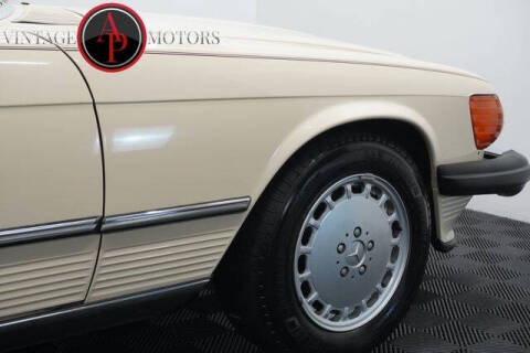 1987 Mercedes-Benz 560-Class 560 SL