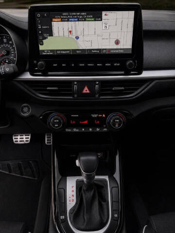 2022 Kia Forte GT Line