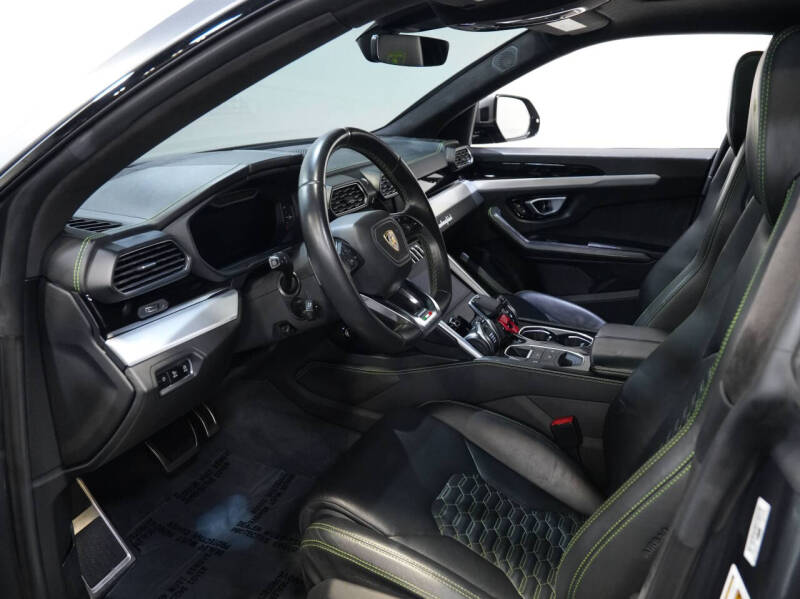 2019 Lamborghini Urus
