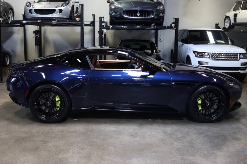 2019 Aston Martin DB11 AMR