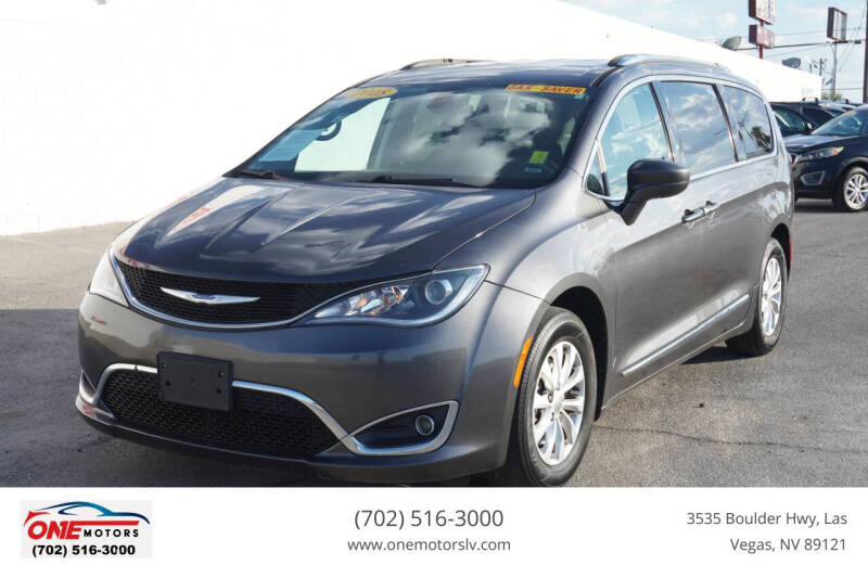 2018 Chrysler Pacifica Touring L