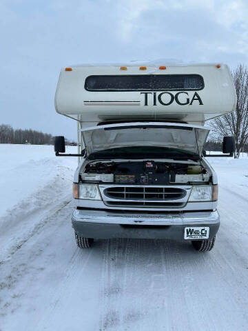 2001 Ford E-Series E-450 SD