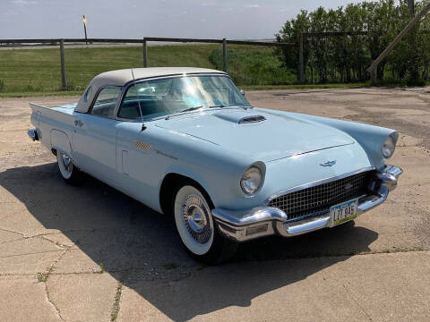 1957 Ford Thunderbird