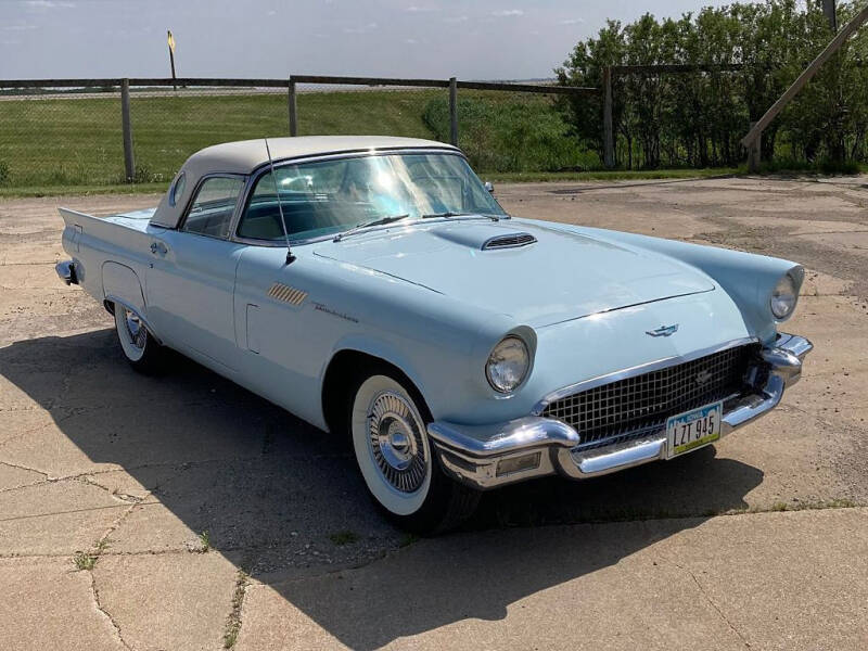 1957 Ford Thunderbird