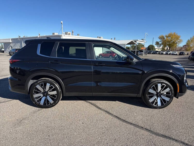 2025 Mitsubishi Outlander SE