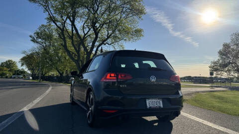 2016 Volkswagen Golf GTI S