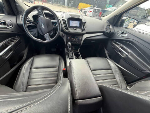 2019 Ford Escape SEL