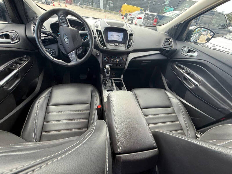 2019 Ford Escape SEL