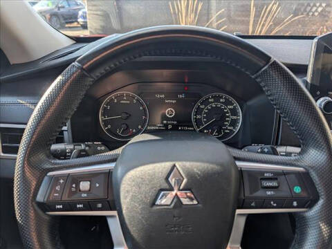 2024 Mitsubishi Outlander SE