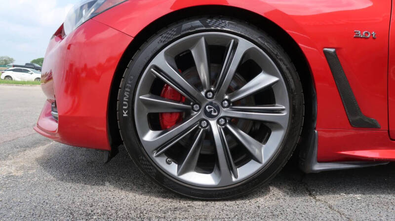 2019 Infiniti Q60 Red Sport 400
