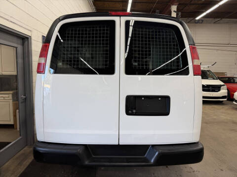 2016 Chevrolet Express 2500