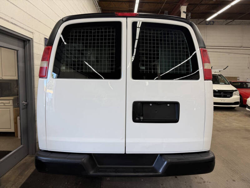 2016 Chevrolet Express 2500