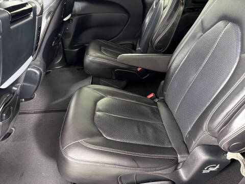 2019 Chrysler Pacifica Touring L Plus