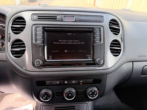 2017 Volkswagen Tiguan 2.0T Limited S