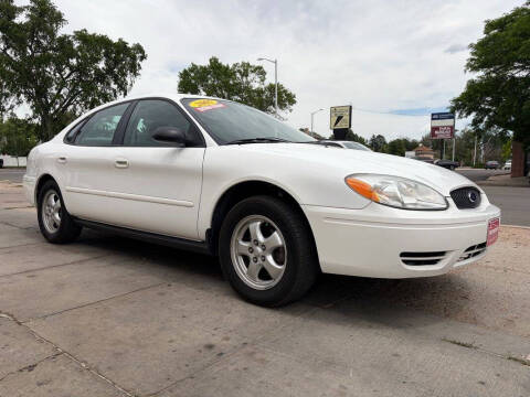 2005 Ford Taurus SE