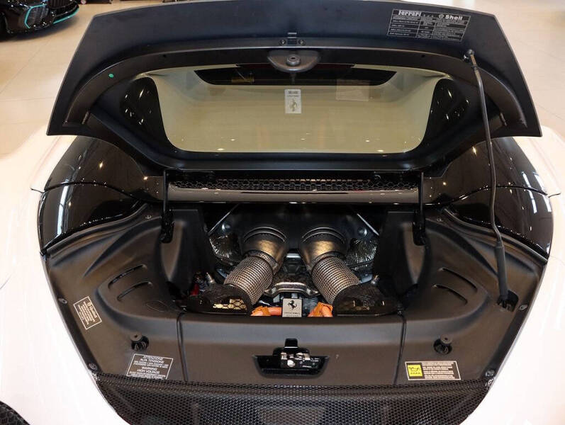 2025 Ferrari 296 GTS