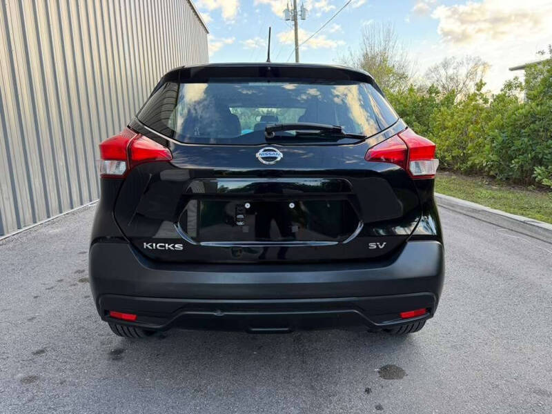 2019 Nissan Kicks SV